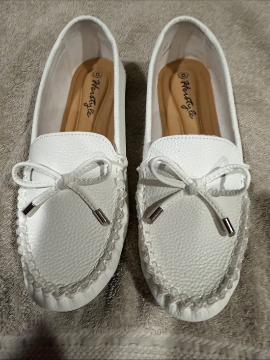 Heritage Shoes - Heritage White Women's Bow-Tie Slip-On Moccasins